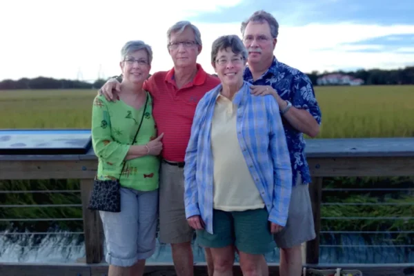 Couples establish joint endowed scholarship for WashU Medicine students